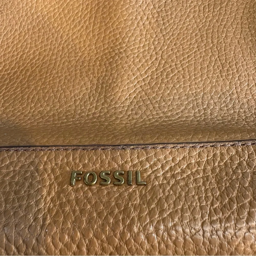 Fossil classic versatile